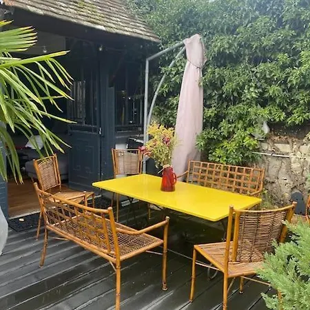 Apparte Vesinet Rdc Terrasse Jardin アパート *
